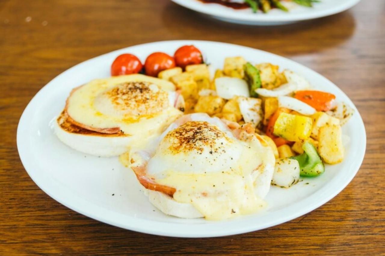 Eggs Benedict